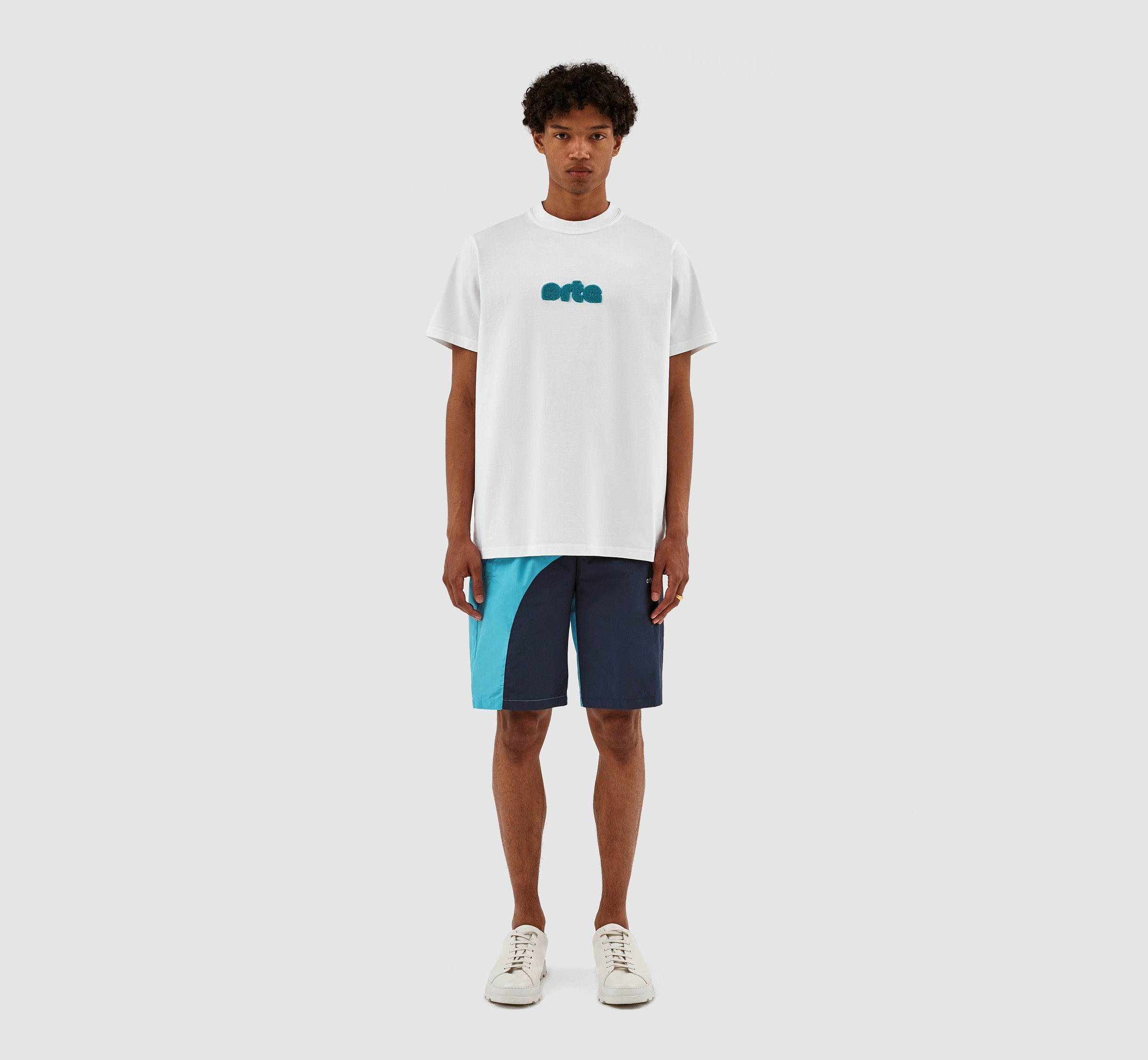Taut Chenille Logo T-Shirt - Blanc