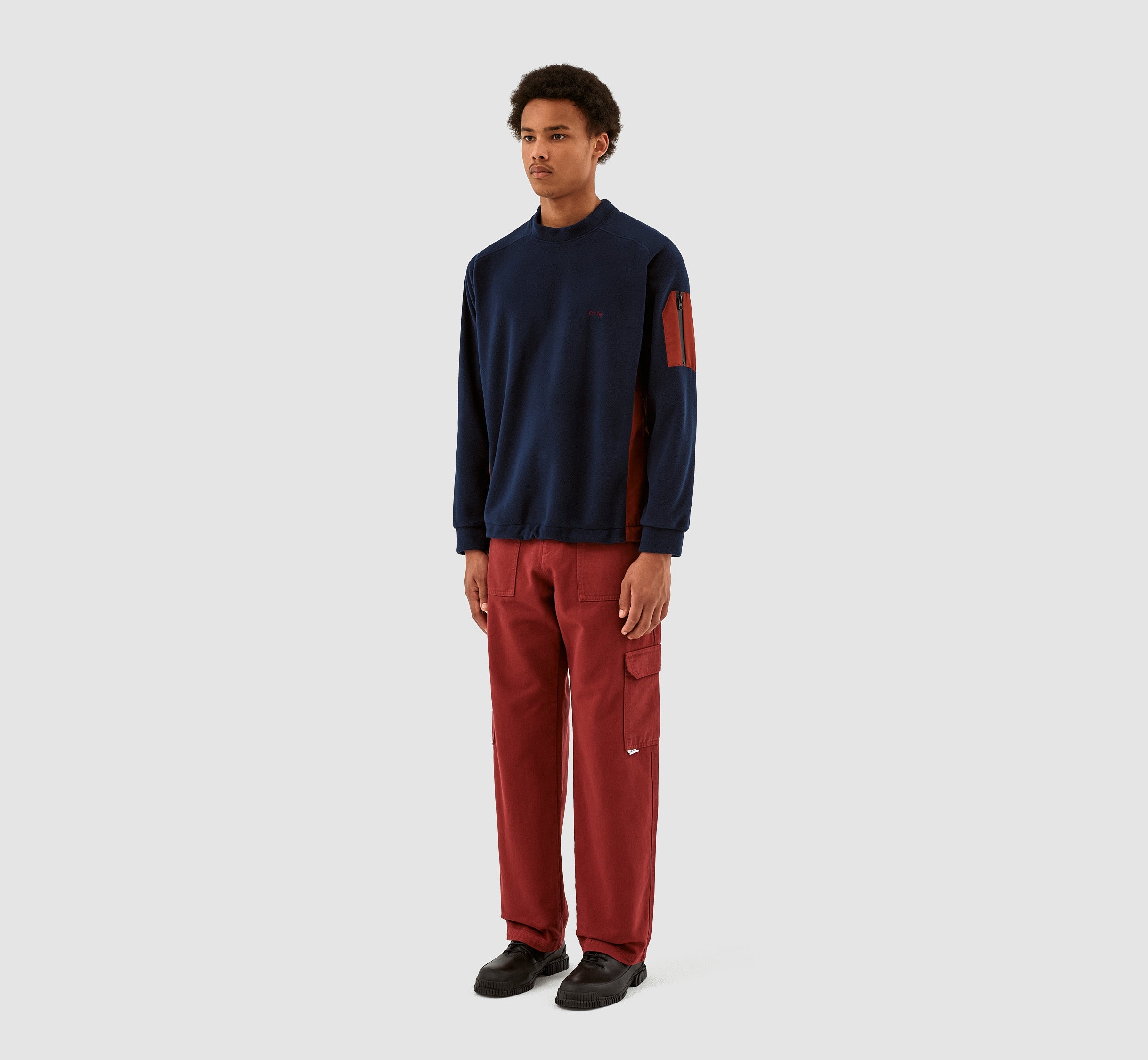Cooper Crewneck - Marine/Bordeaux