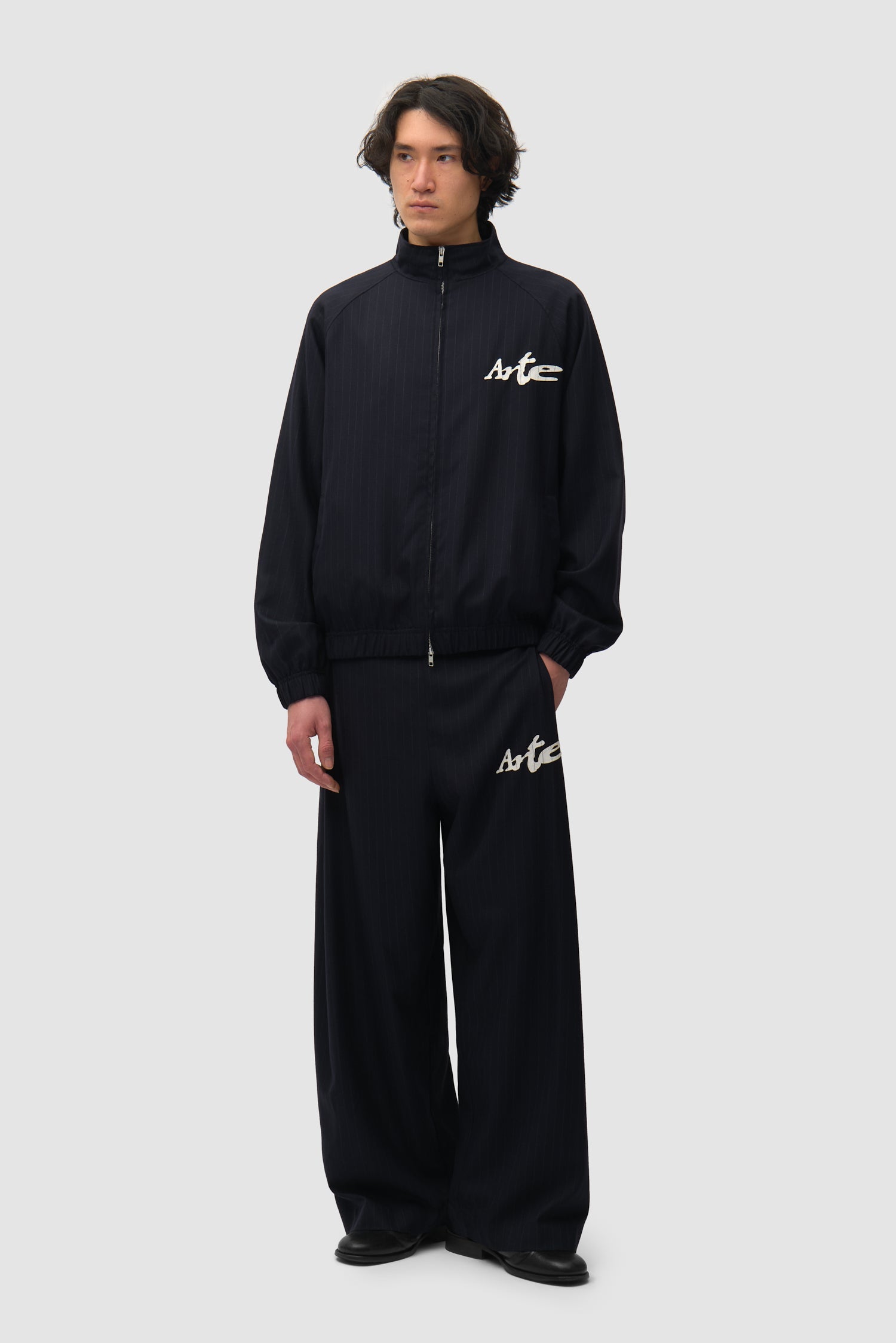 Pantalon de survêtement à fines rayures - Noir