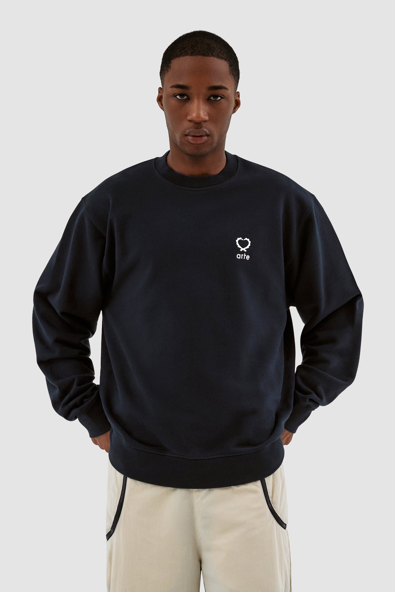 Carlos Small Heart Crewneck - Marine