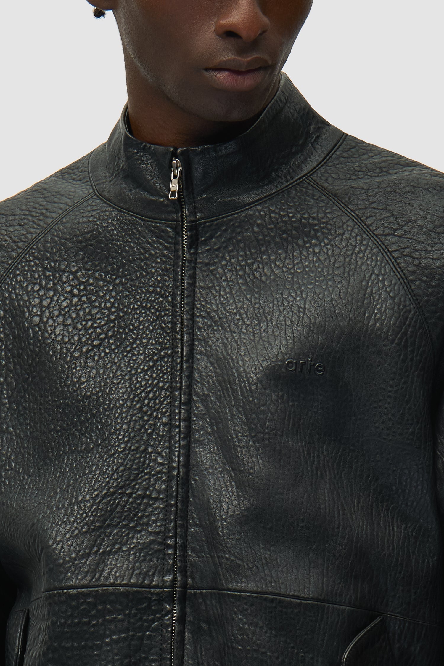 Veste en cuir à col haut - Noir