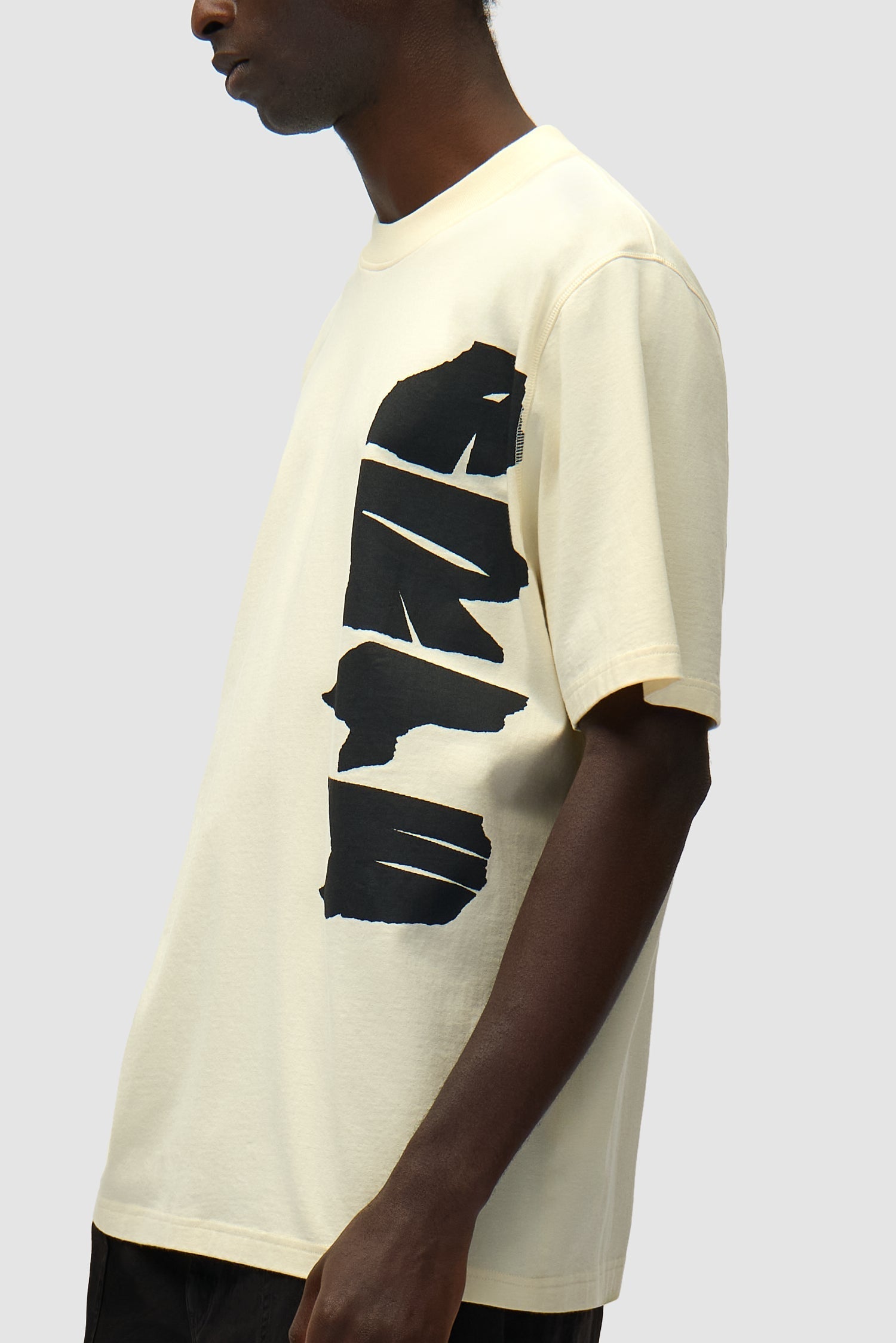 T-shirt avec logo sur le côté - Crème