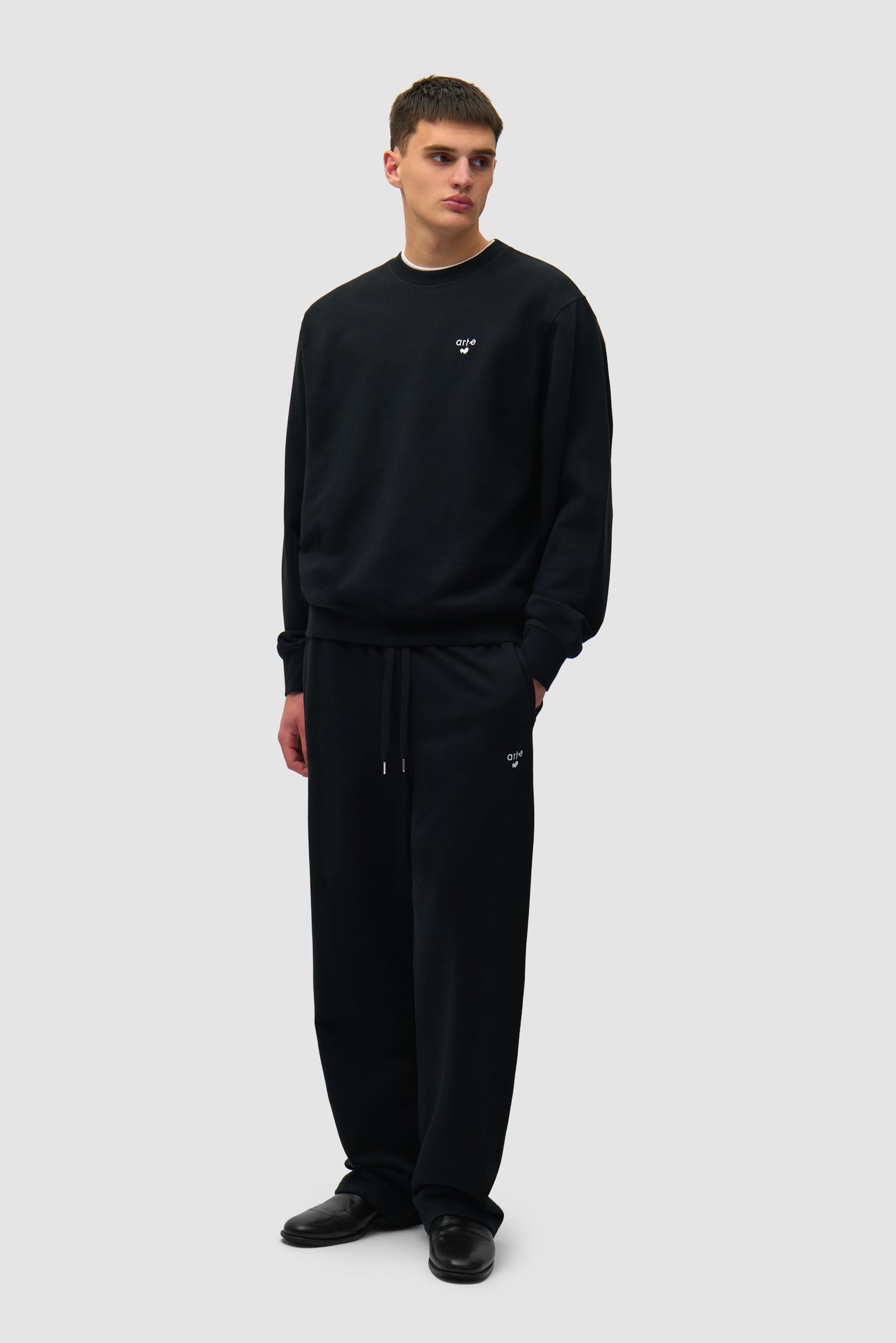 T-shirt à col rond avec logo cœur - Noir
