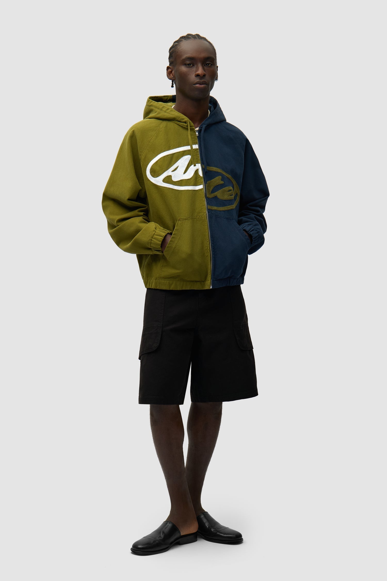 Veste à capuche en toile avec logo divisé - Bleu marine/Vert