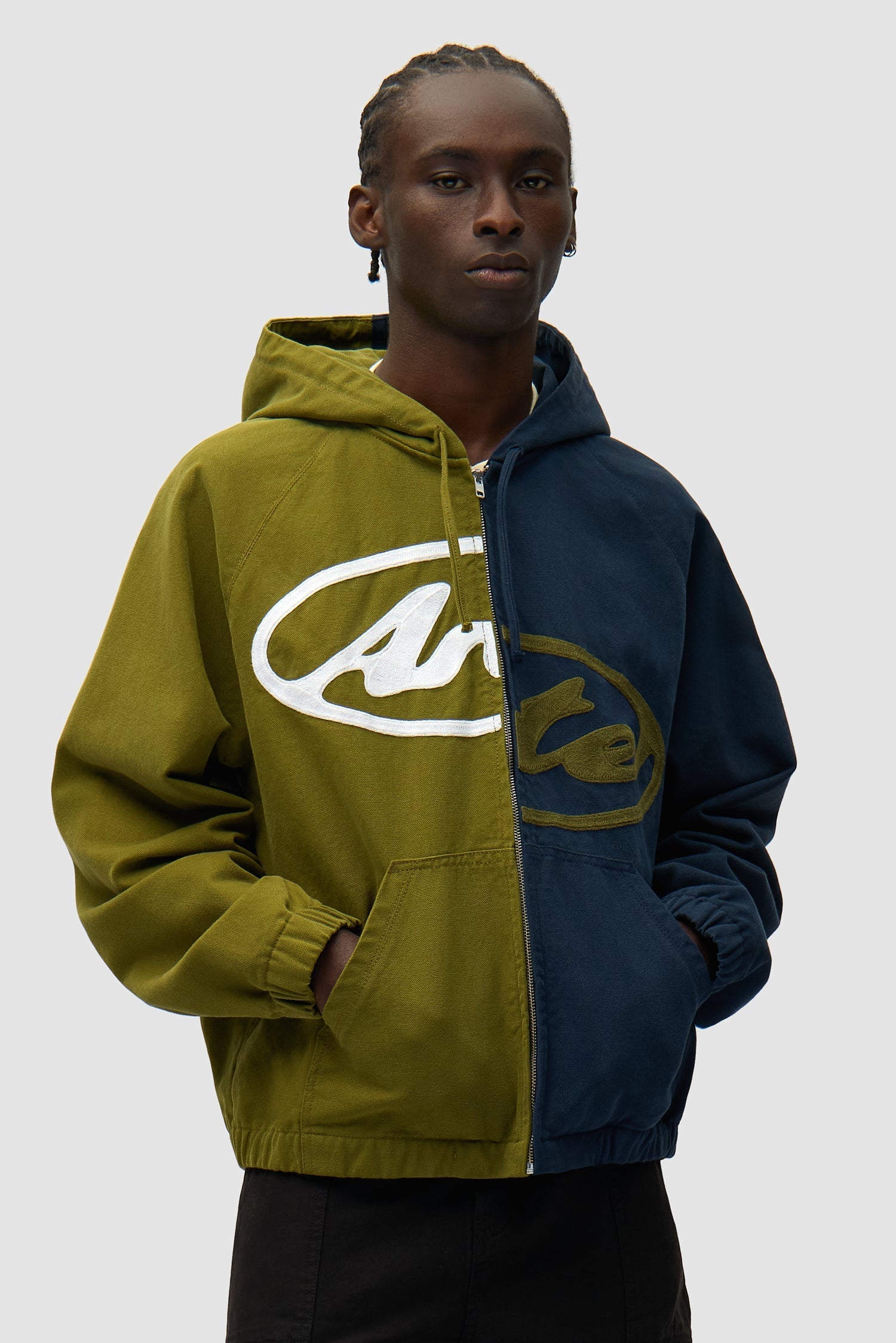 Veste à capuche en toile avec logo divisé - Bleu marine/Vert