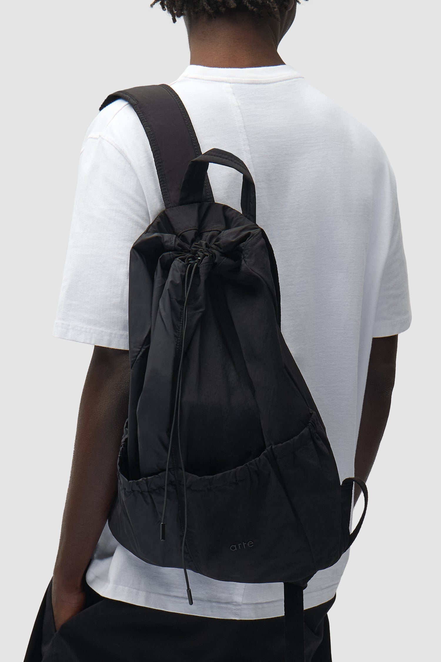 Sac à dos en nylon avec cordon de serrage - Noir
