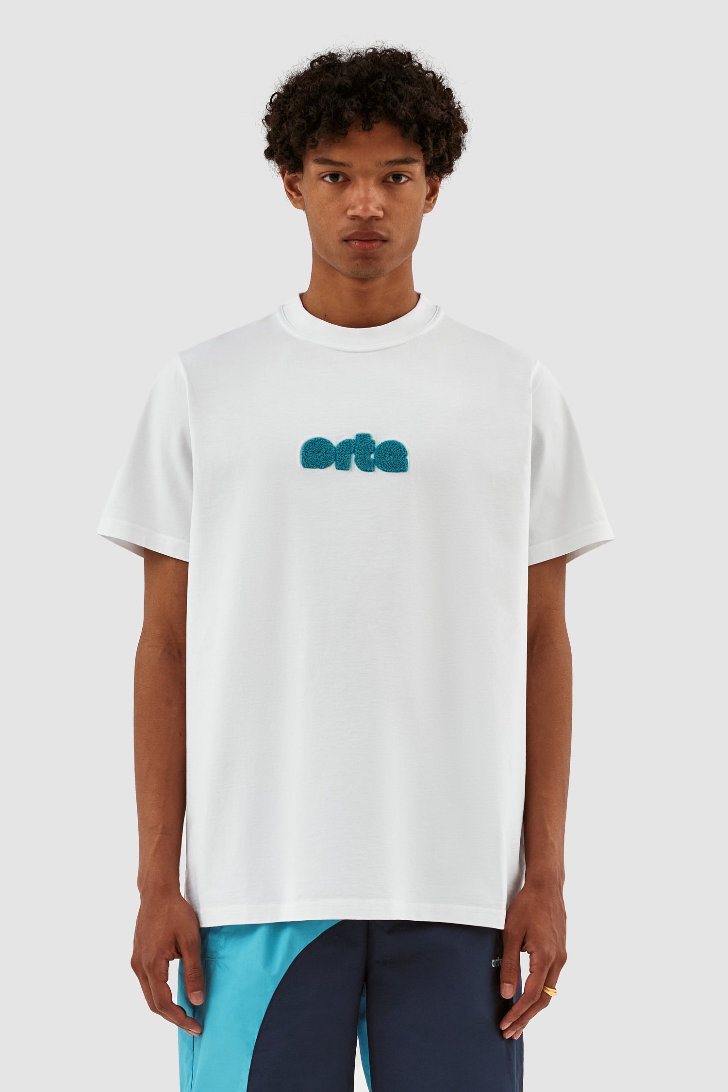 Taut Chenille Logo T-Shirt - Blanc
