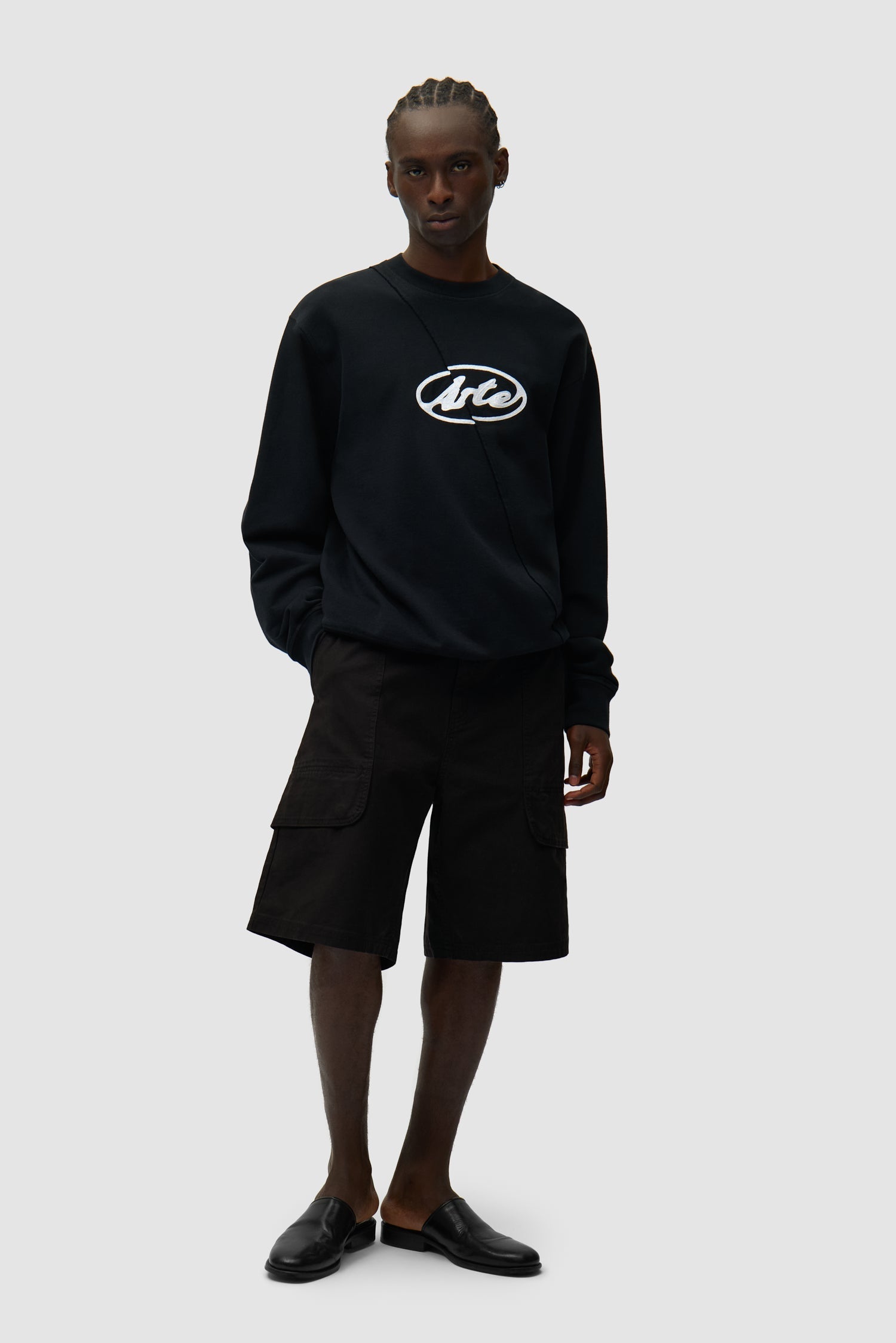 Pull brodé avec logo circulaire - Noir